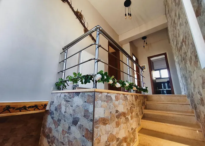 Atlas Mansion-4 Bedroom Dom wakacyjny