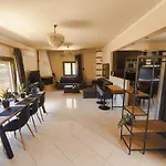 Atlas Mansion-4 Bedroom Сasa de vacaciones Gouvia